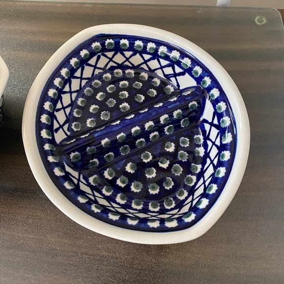 Bolesawiec Polish Pottery Lattice Peacock Octagon Bowl & Divided Dish Set - Picture 3 of 9